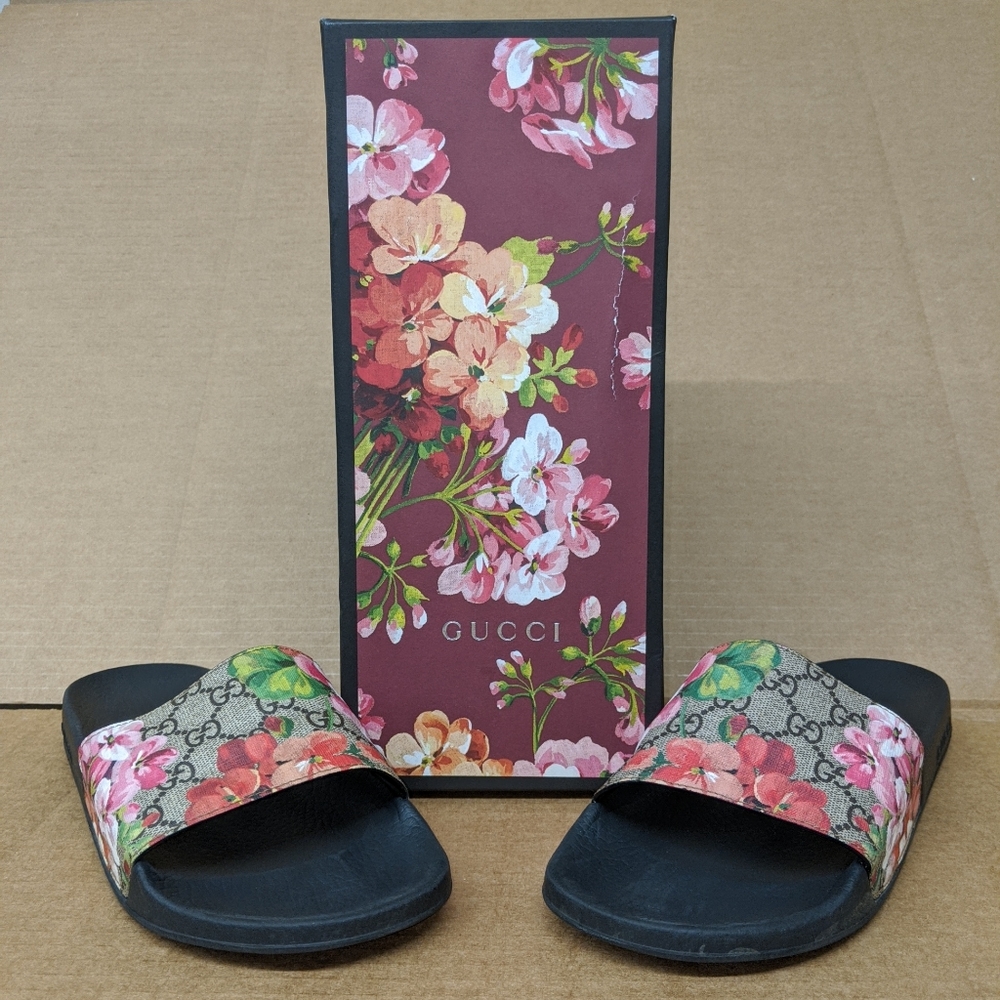 GUCCI GG BLOOMS SUPREME SLIDE SANDAL 408508 KU200